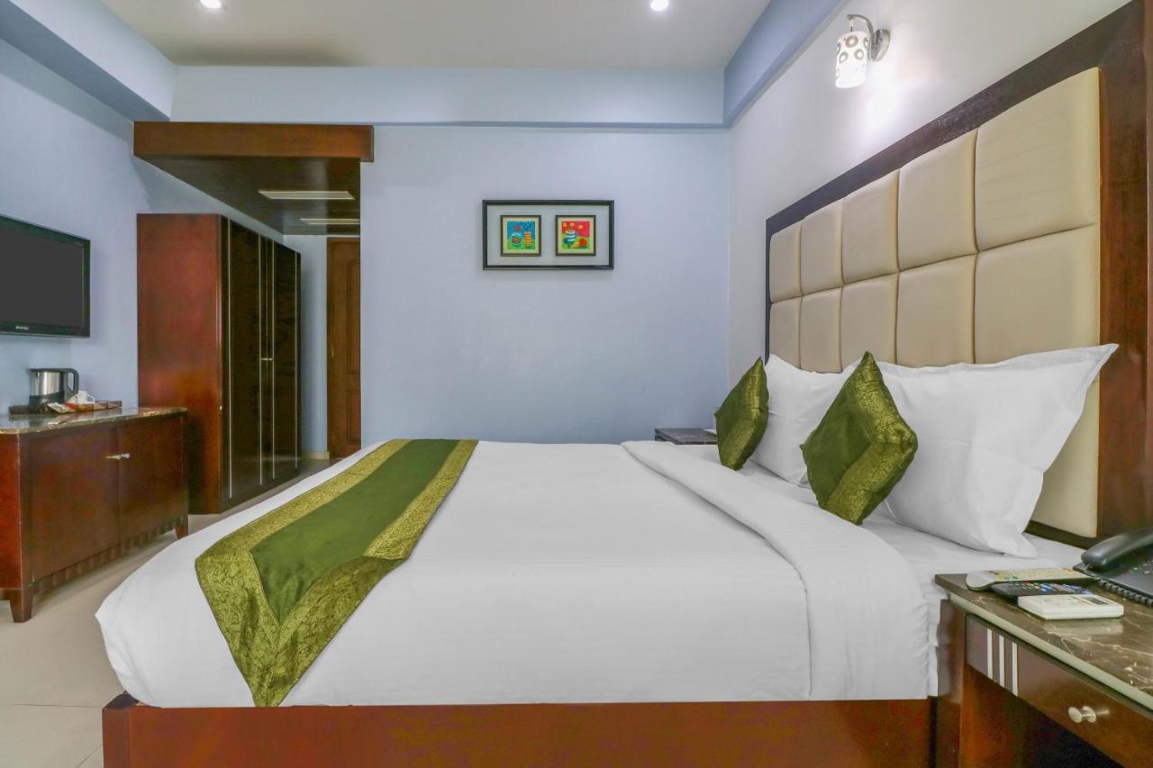 Treebo Trend Hotel Parker アーメダバード エクステリア 写真